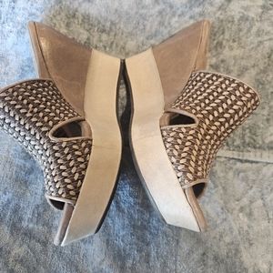 Ugg wedge open toe sandal